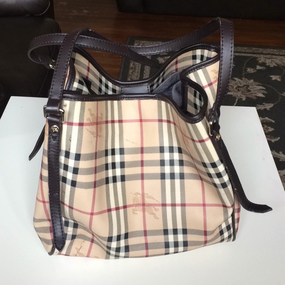 Burberry Handbags - Burberry Haymarket CanterberryTote